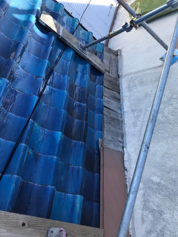 雨押え板金飛散