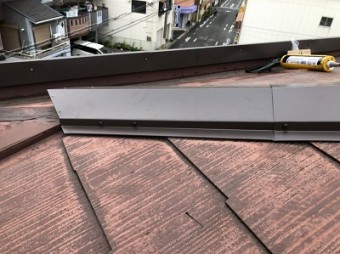 板金ビス ブラック