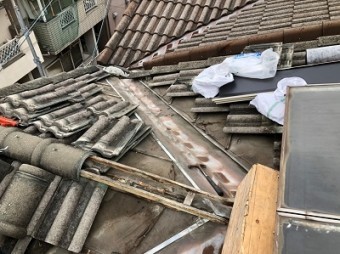 谷板金