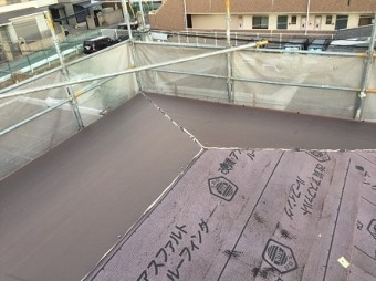 ガルテクトフッ素ブラウン色
