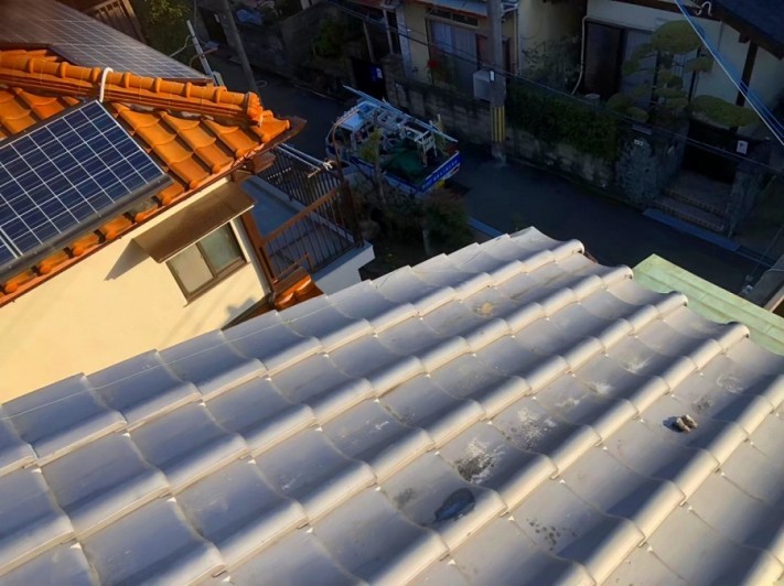 ズレを修正した袖瓦