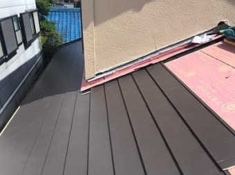 下屋 ニチハ横暖ルーフ施工