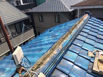 青緑瓦棟