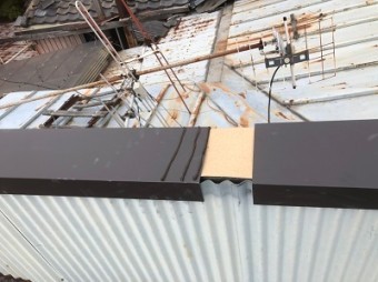 板金笠木コーキング