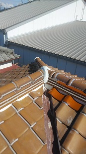 屋根瓦修理