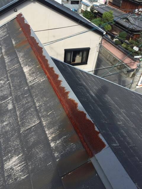 rusted-roof-ridge-cap-metal.jpg