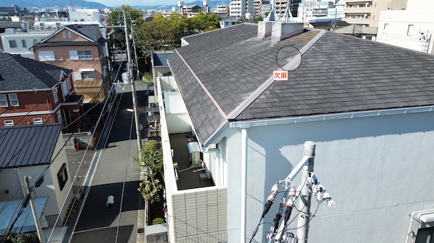 京都市伏見区でマンション屋根のカラーベストが欠落！ドローン調査