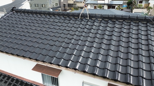 宇治市で中古物件の屋根調査！漆喰とアンテナ補修で雨漏りを防ぐ