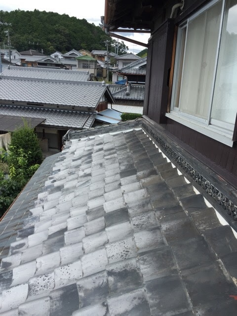宇治市伊勢田町の屋根全景・棟取り直し工事の提案箇所