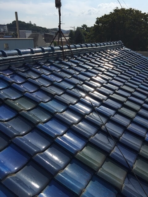 【京都市南区】瓦のひび割れ・不自然な補修跡を調査！雨漏りを防ぐ解決策