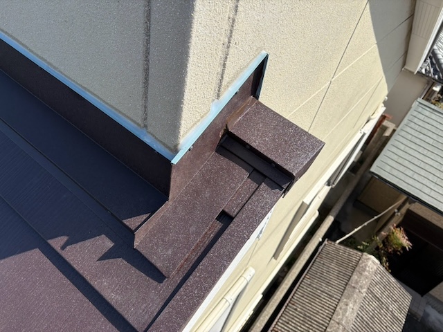 屋根カバー施工後の様子