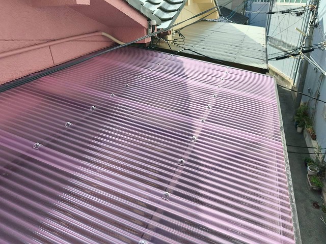 波板　交換　物干し場　ベランダ