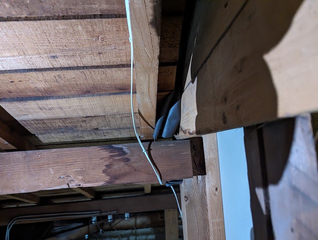 天井裏の雨漏り箇所