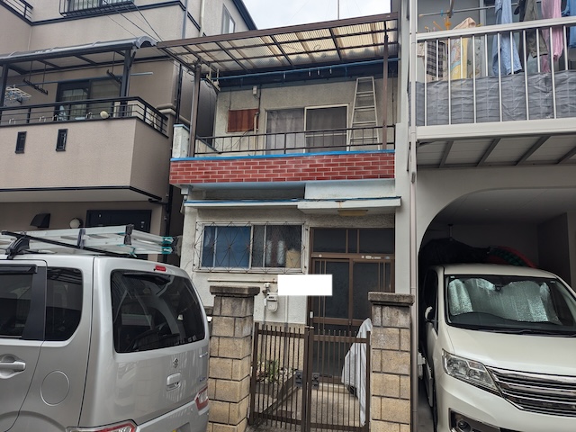 京田辺市の一軒家で瓦屋根の点検、地震対策でアスファルトシングル等の葺き替えをご提案