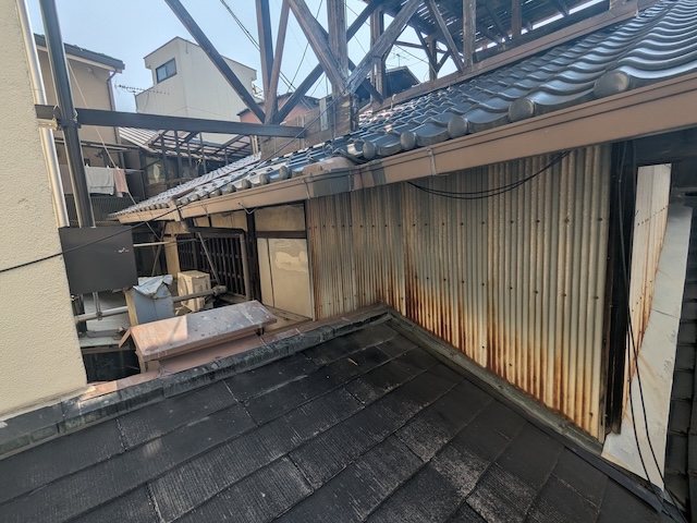屋根工事も弊社におまかせ