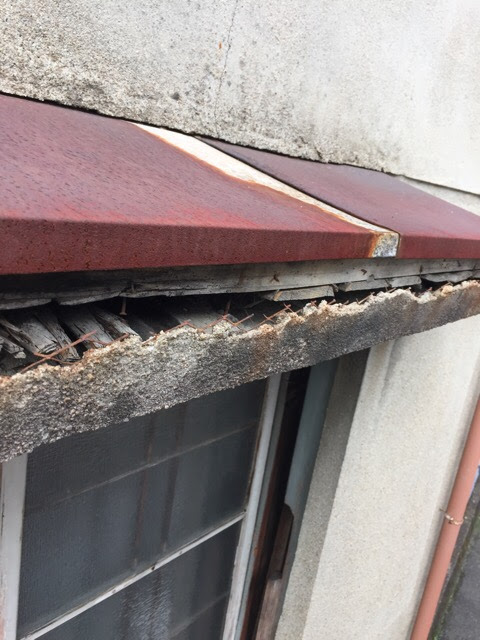【西京区】庇の落下リスクを下地改修で解決！雨漏り防止と維持費削減