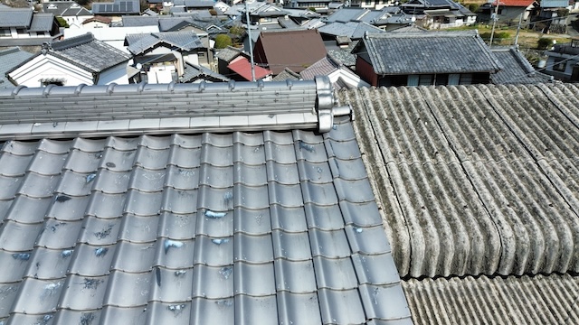 棟瓦の修理も承ってます