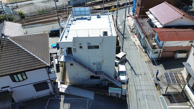 陸屋根のビル