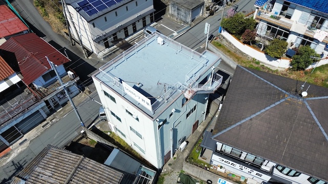 陸屋根は早めの再塗装を推奨