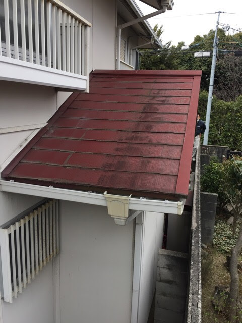 【京都市右京区】業者の「屋根板金浮き」指摘を検証！カバー工法で維持費30%削減