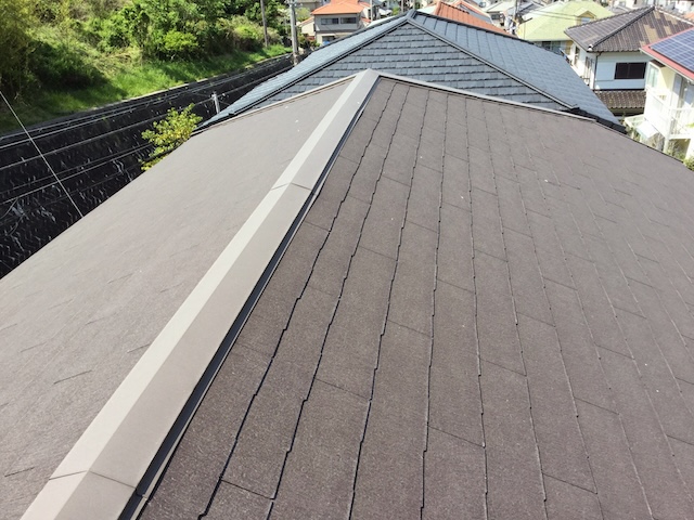 京都市西京区｜業者の「屋根板金浮き」指摘を調査！最適な補修で雨漏り予防