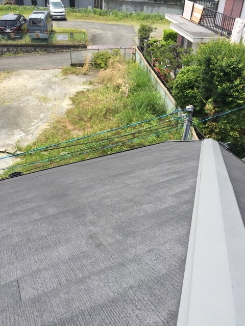 雨漏りを防ぐために優先提案した壁際シーリング補修のイメージ