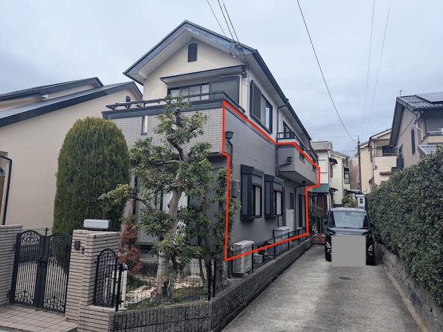 京都市山科区で外壁塗装予定のサイディングを現地調査、一部張り替えと軒天の補修工事をご提案