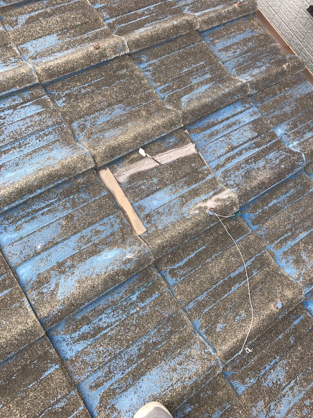 木片補修の欠損瓦