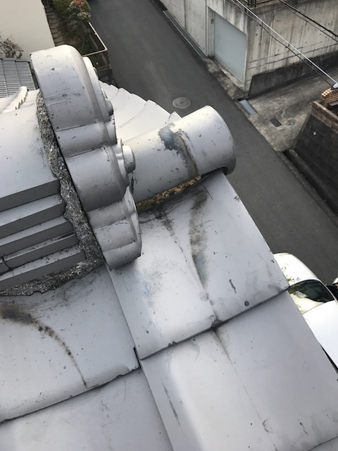 棟瓦端部の接合部